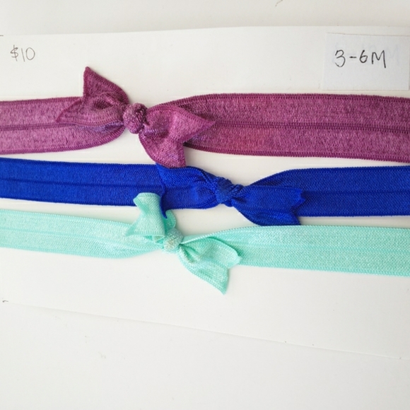 3/$20 Bundle of 3 baby girls bow headband hair accessories, Size 3 to 6 months - Picture 3 of 3